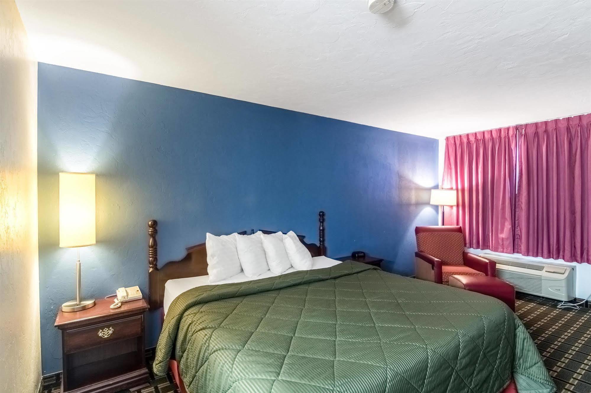 Motel 6 Erick Exterior photo