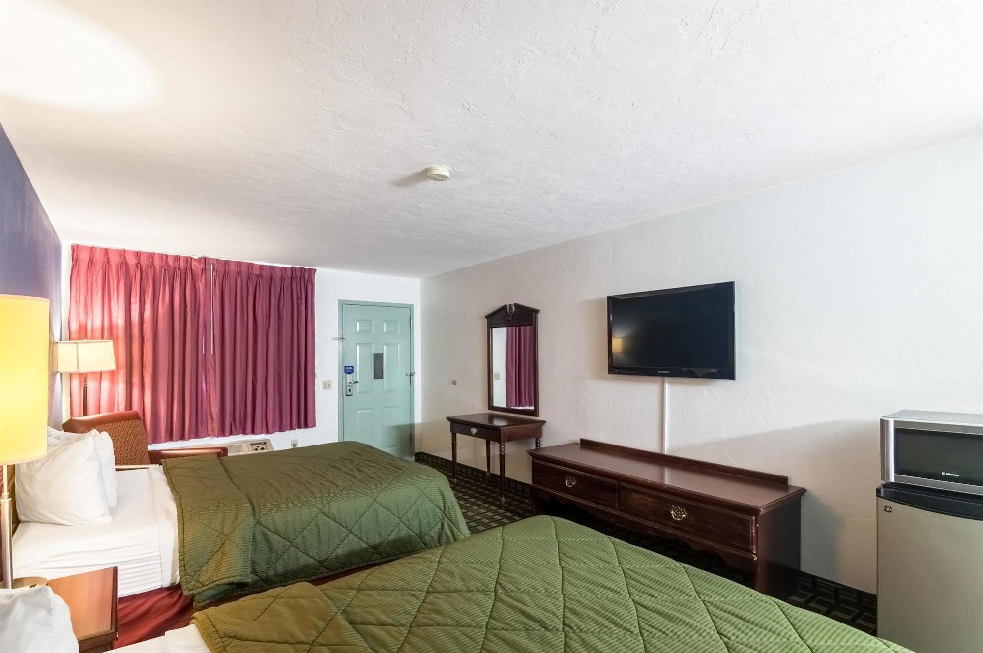 Motel 6 Erick Exterior photo