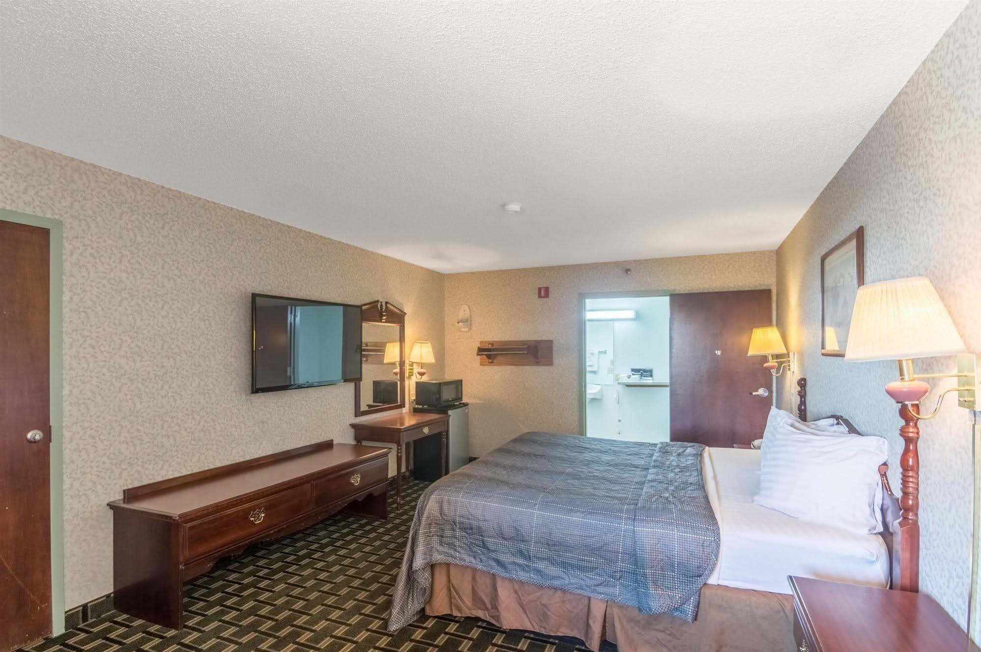 Motel 6 Erick Exterior photo