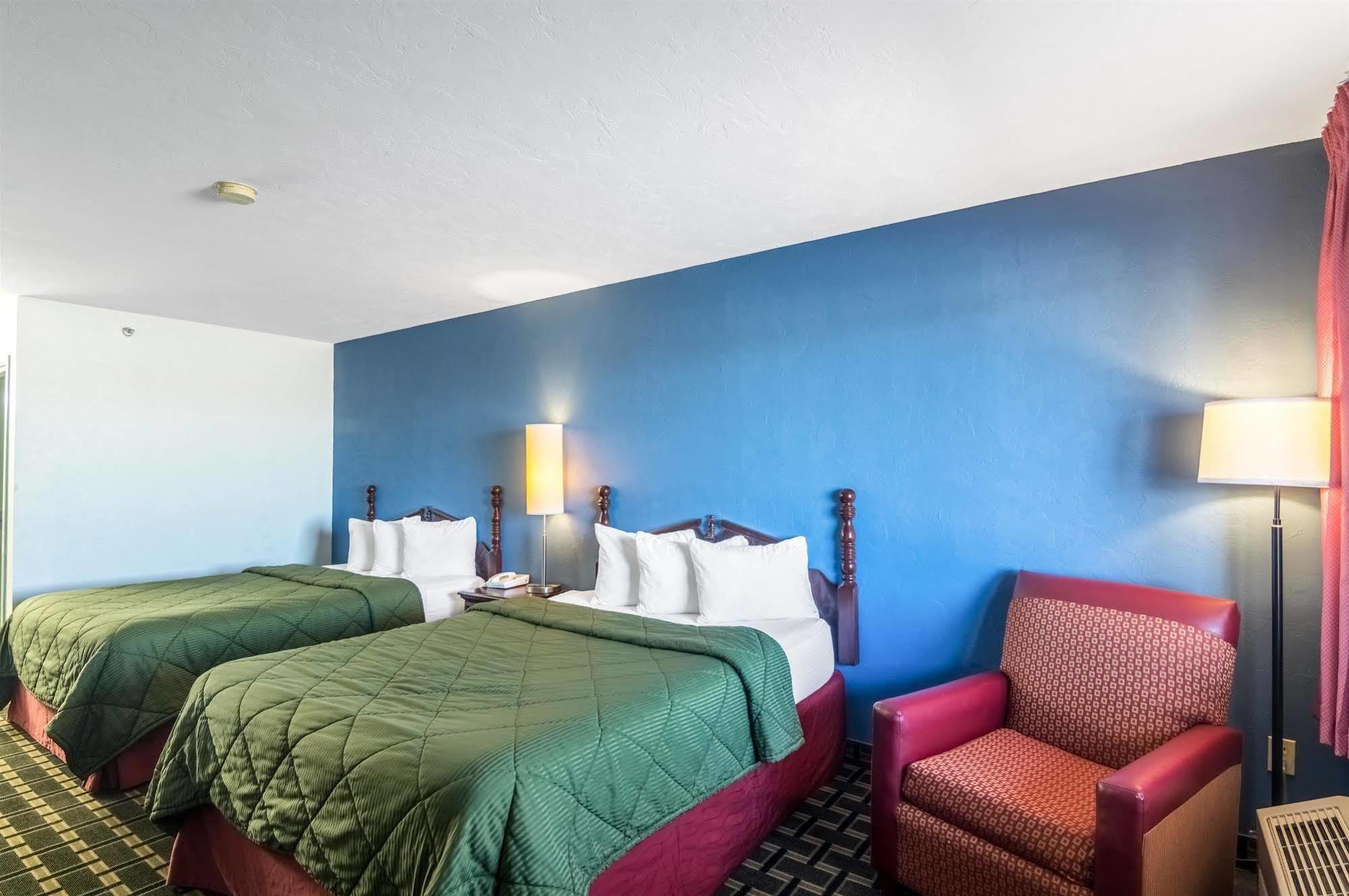 Motel 6 Erick Exterior photo